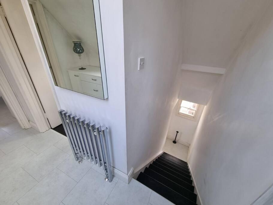 Beautiful Apartment In The Heart Of Rochester Rochester  Zewnętrze zdjęcie